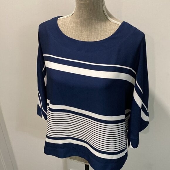 Vince Camuto Blue Stripe Flowy Top Size Medium - Picture 11 of 14